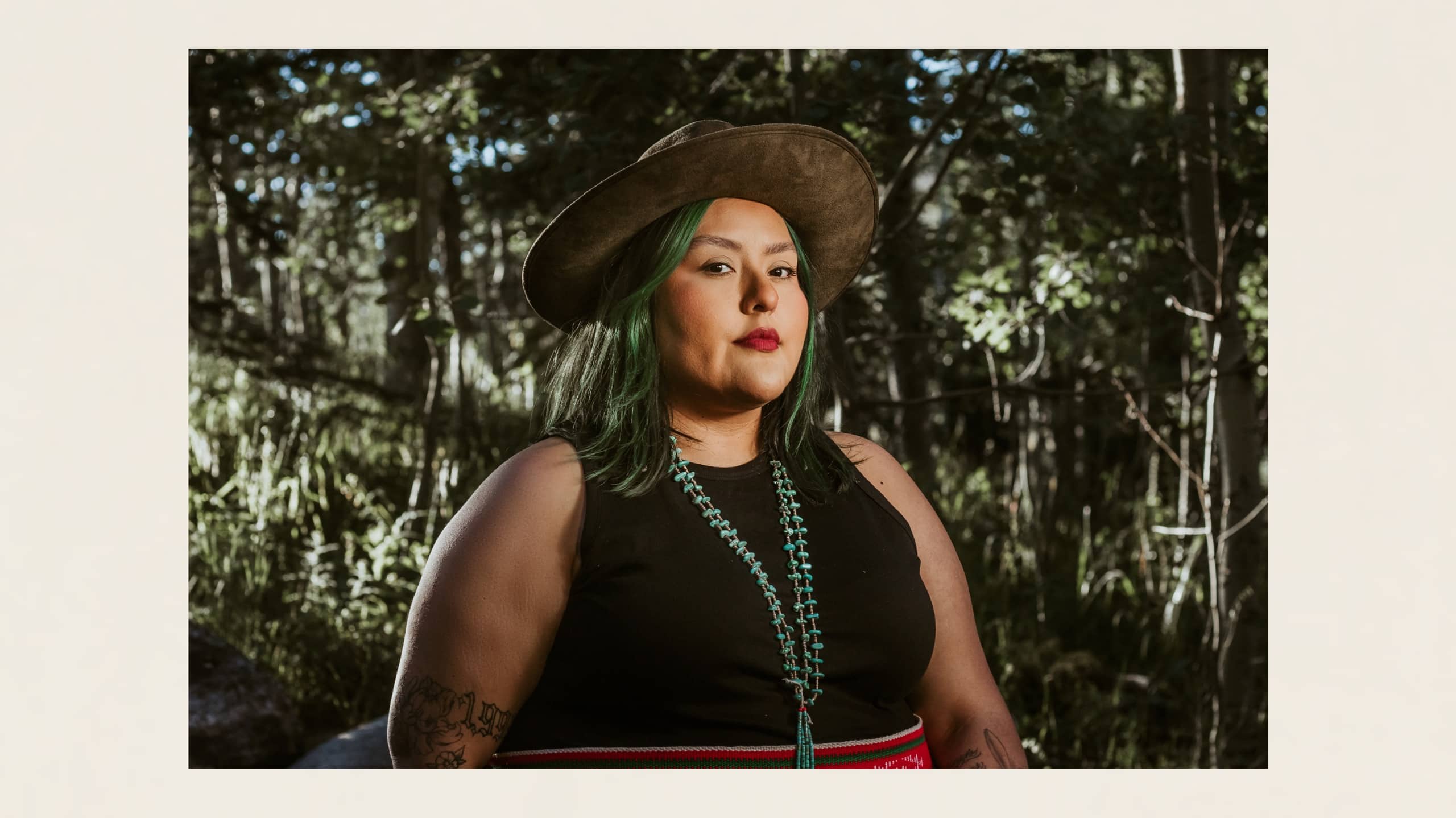 Fotografin Hannah Manuelito (Din&eacute;)